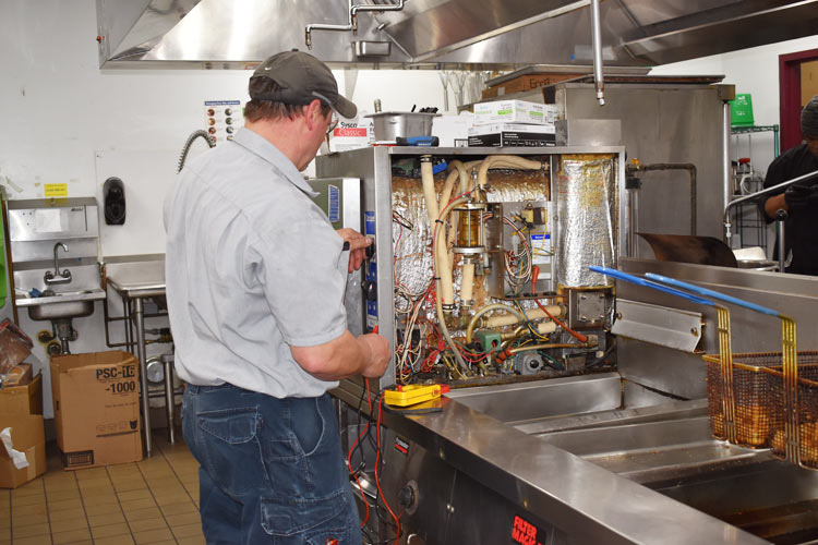 Food Equipment Repair Ensuring Kitchen Efficiency and Longevity.